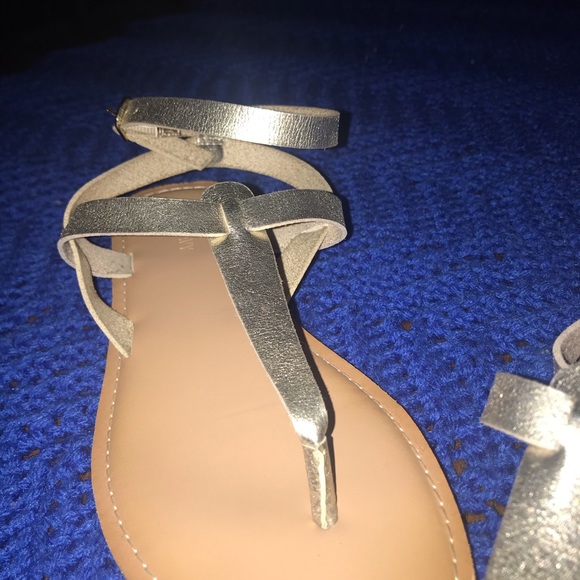 Sandals - Picture 3 of 5